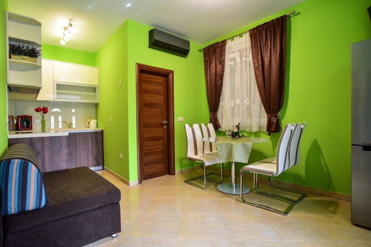 Apartment Lavande 2 Pridraga Exterior photo